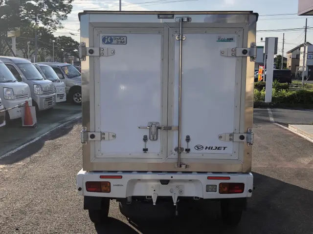 ダイハツ ハイゼットトラック EBD-S500P(2WD)の写真9