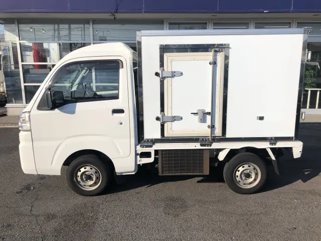 ダイハツ ハイゼットトラック EBD-S500P(2WD)の写真12