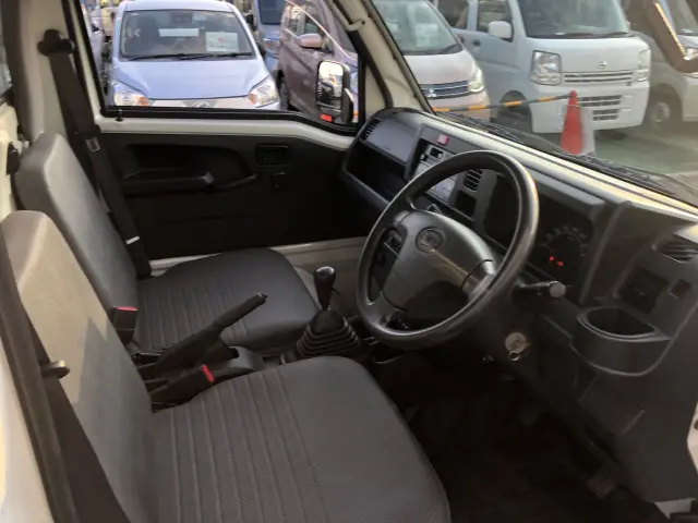 ダイハツ ハイゼットトラック EBD-S500P(2WD)の写真21