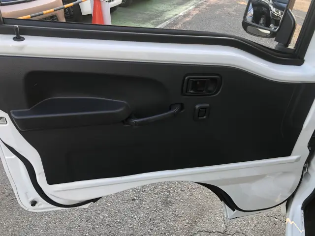 ダイハツ ハイゼットトラック EBD-S500P(2WD)の写真27