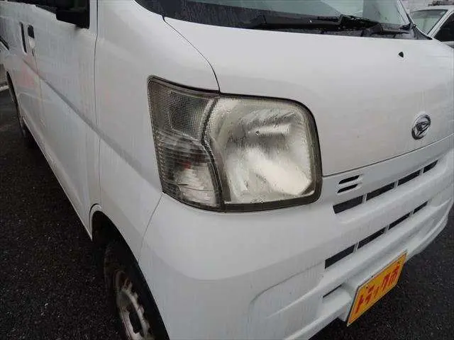 ダイハツ ハイゼットバン EBD-S331V(4WD)の写真3