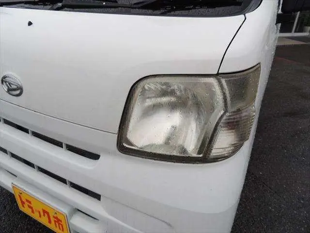 ダイハツ ハイゼットバン EBD-S331V(4WD)の写真4