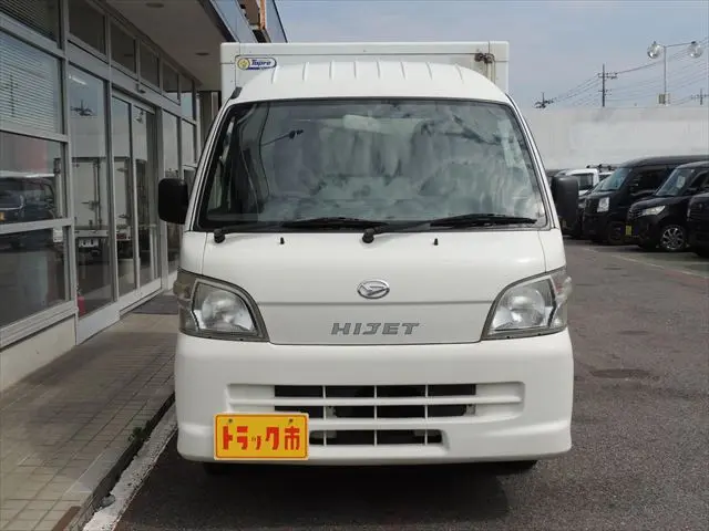 ダイハツ ハイゼットトラック EBD-S201P(2WD)の写真2