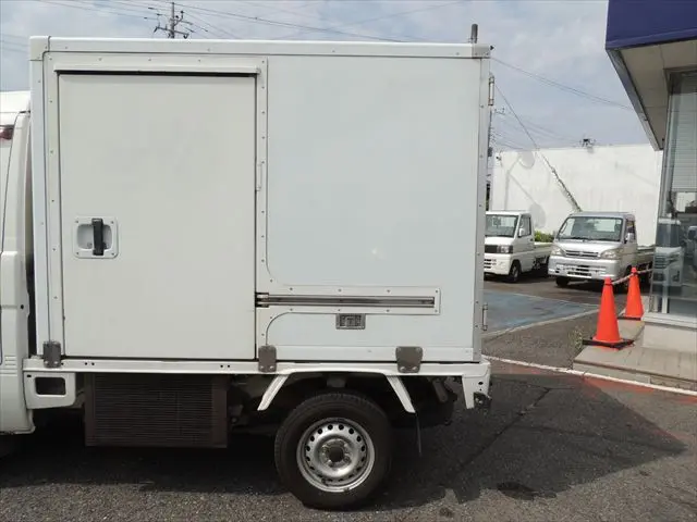 ダイハツ ハイゼットトラック EBD-S201P(2WD)の写真18