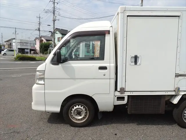 ダイハツ ハイゼットトラック EBD-S201P(2WD)の写真19