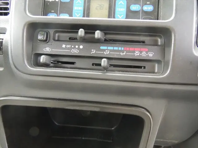 ダイハツ ハイゼットトラック EBD-S201P(2WD)の写真44