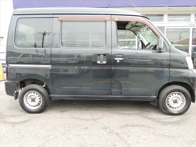 ダイハツ ハイゼットバン EBD-S321V(2WD)の写真9