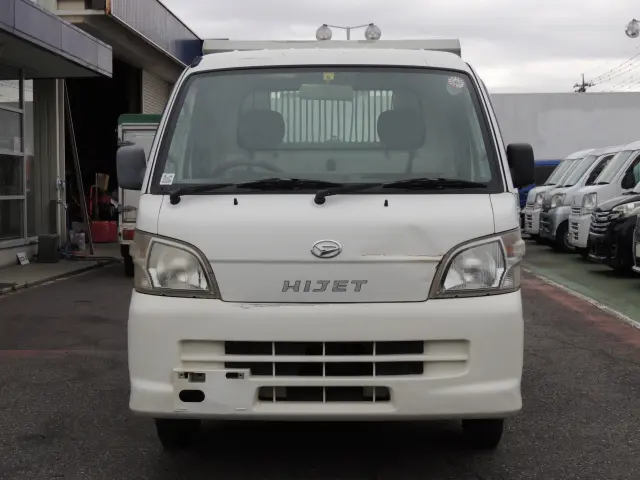ダイハツ ハイゼットトラック EBD-S211P(4WD)の写真2