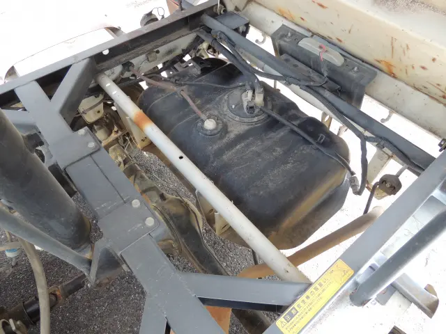 ダイハツ ハイゼットトラック EBD-S211P(4WD)の写真6