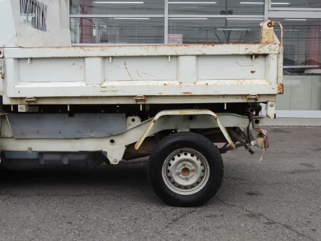 ダイハツ ハイゼットトラック EBD-S211P(4WD)の写真13