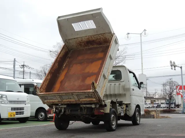 ダイハツ ハイゼットトラック EBD-S211P(4WD)の写真17