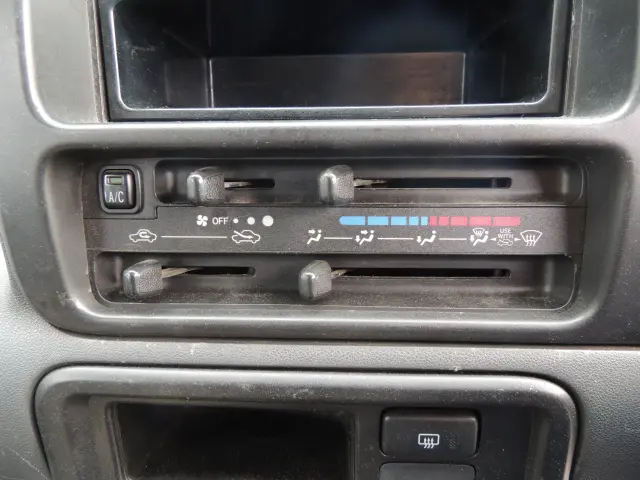 ダイハツ ハイゼットバン EBD-S321Vの写真33