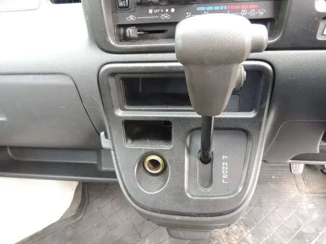 ダイハツ ハイゼットバン EBD-S321Vの写真35