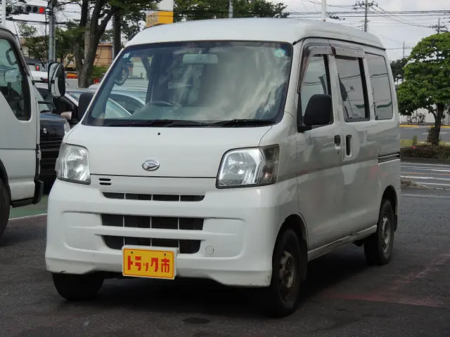 ダイハツ ハイゼットバン EBD-S331V(4WD)の写真1