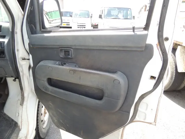 ダイハツ ハイゼットバン EBD-S331V(4WD)の写真25