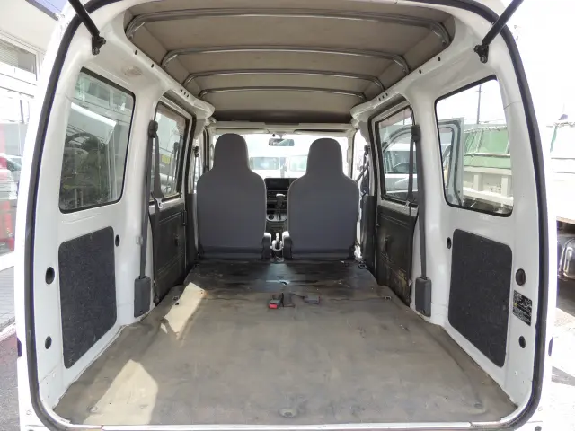 ダイハツ ハイゼットバン EBD-S331V(4WD)の写真27
