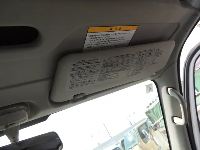 ダイハツ ハイゼットバン EBD-S331V(4WD)の写真46