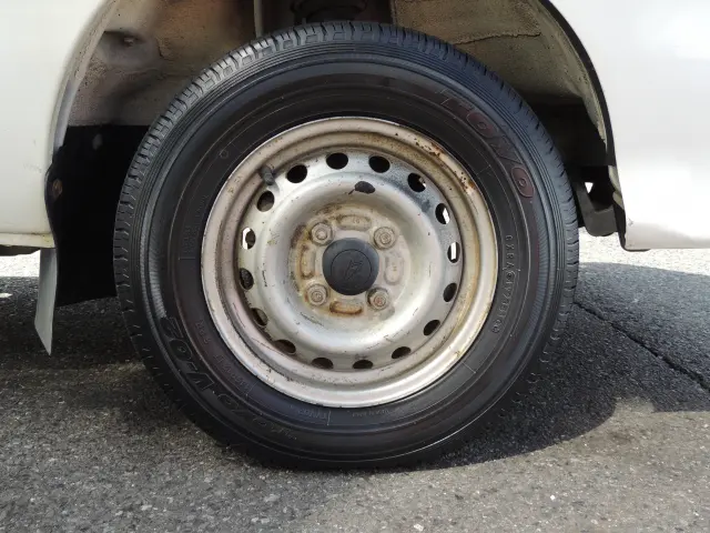 ダイハツ ハイゼットトラック EBD-S211P(4WD)の写真9