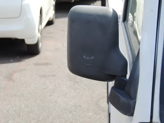 ダイハツ ハイゼットトラック EBD-S211P(4WD)の写真25