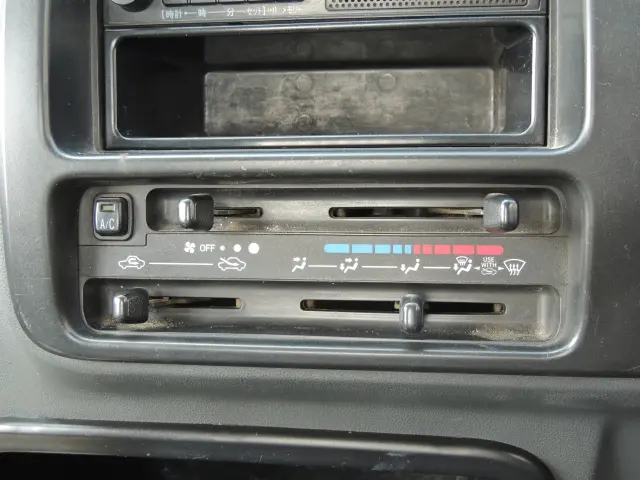 ダイハツ ハイゼットトラック EBD-S211P(4WD)の写真42