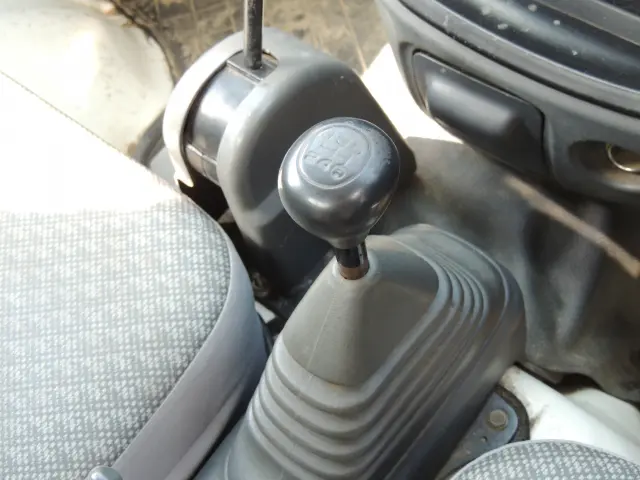 ダイハツ ハイゼットトラック EBD-S211P(4WD)の写真43