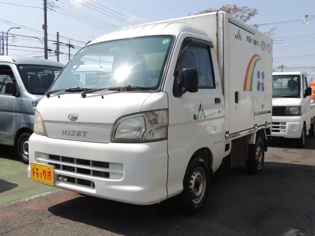 ダイハツ ハイゼットトラック EBD-S211P(4WD)の写真1