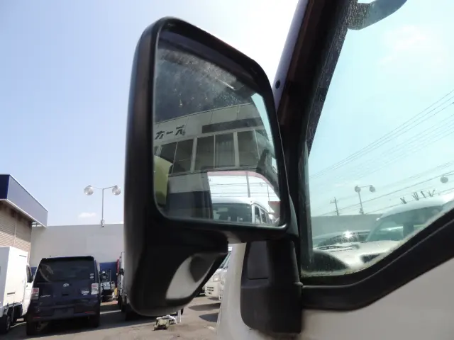 ダイハツ ハイゼットトラック EBD-S211P(4WD)の写真7