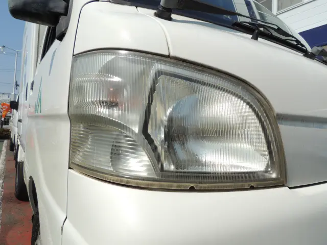 ダイハツ ハイゼットトラック EBD-S211P(4WD)の写真8