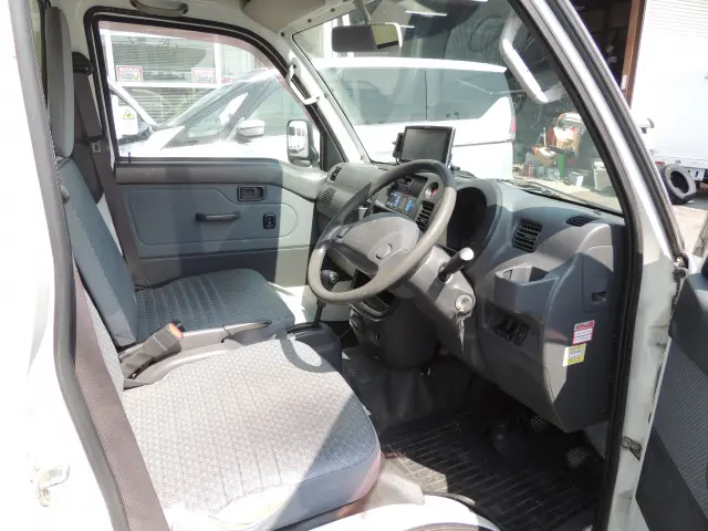 ダイハツ ハイゼットトラック EBD-S211P(4WD)の写真24