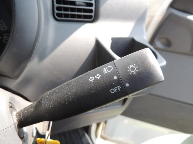 ダイハツ ハイゼットトラック EBD-S211P(4WD)の写真28