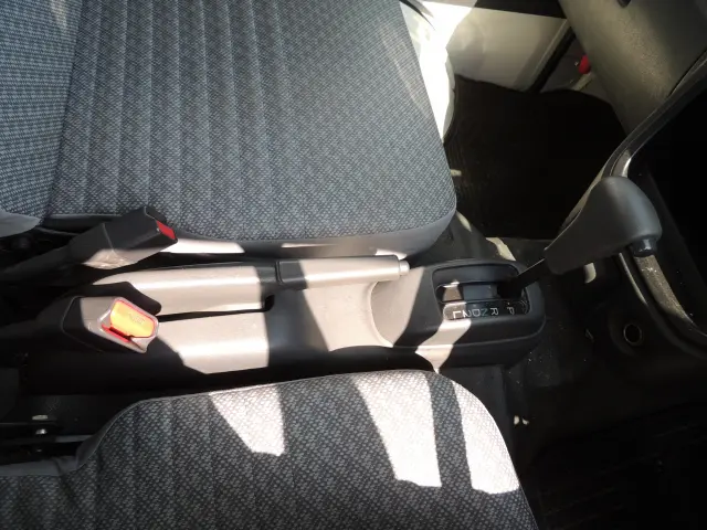 ダイハツ ハイゼットトラック EBD-S211P(4WD)の写真33