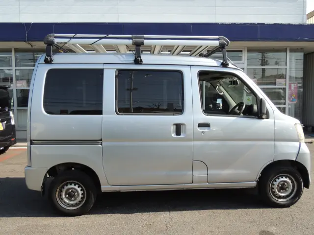 ダイハツ ハイゼットバン EBD-S321V(2WD)の写真5
