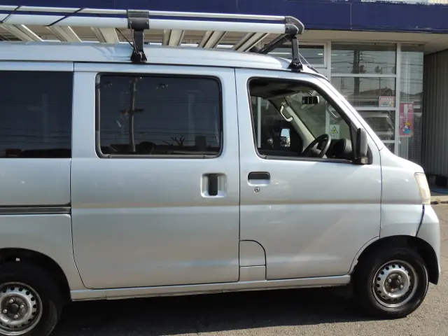ダイハツ ハイゼットバン EBD-S321V(2WD)の写真6