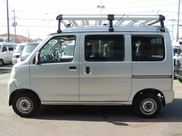 ダイハツ ハイゼットバン EBD-S321V(2WD)の写真13