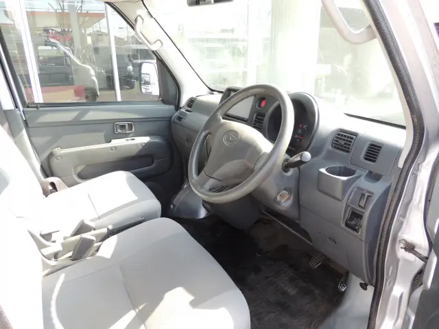 ダイハツ ハイゼットバン EBD-S321V(2WD)の写真26