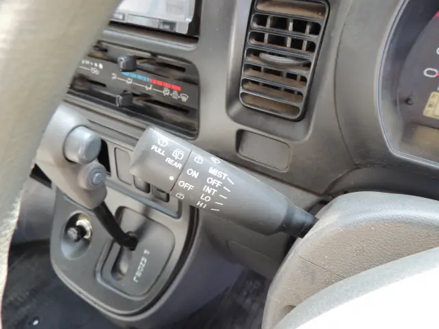 ダイハツ ハイゼットバン EBD-S321V(2WD)の写真38
