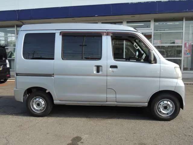 ダイハツ ハイゼットバン GBD-S321V(2WD)の写真5