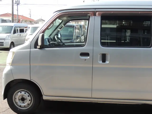 ダイハツ ハイゼットバン GBD-S321V(2WD)の写真15