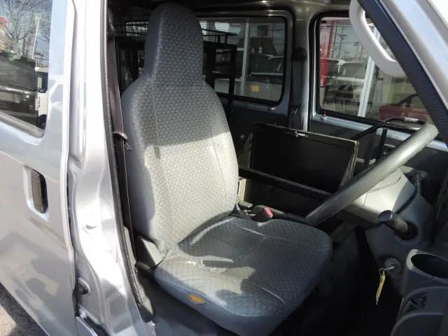 ダイハツ ハイゼットバン GBD-S321V(2WD)の写真26