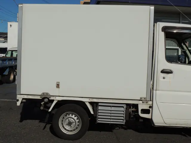 日産 クリッパートラック GBD-U71T(2WD)の写真7