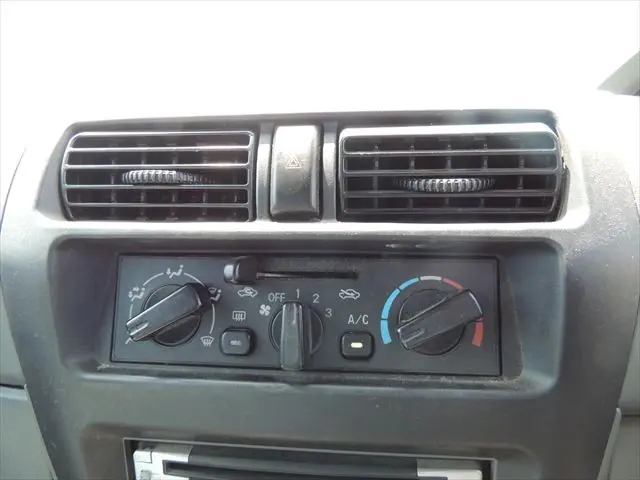 日産 クリッパーバン GBD-U71V(2WD)の写真46