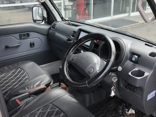 ダイハツ ハイゼットトラック EBD-S211P(4WD)の写真22