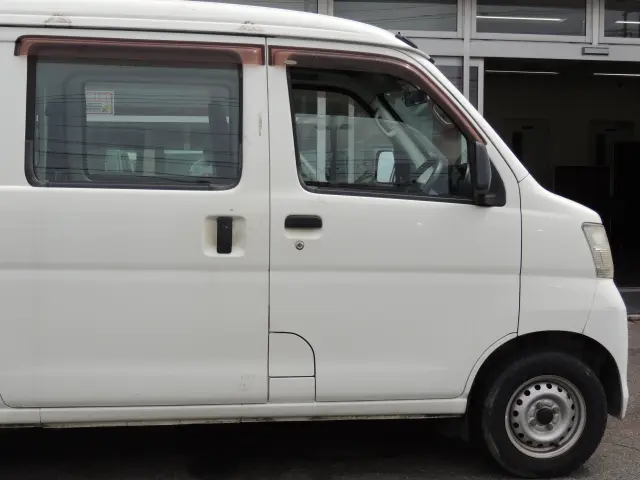 ダイハツ ハイゼットバン EBD-S321V(2WD)の写真6