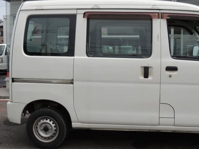 ダイハツ ハイゼットバン EBD-S321V(2WD)の写真7