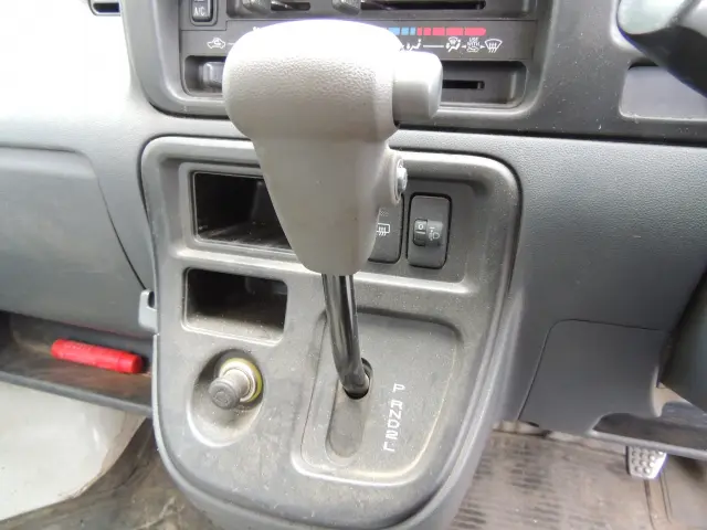 ダイハツ ハイゼットバン EBD-S321V(2WD)の写真45