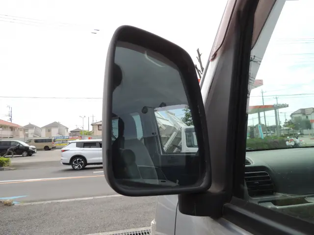 ダイハツ ハイゼットバン EBD-S321V(2WD)の写真5