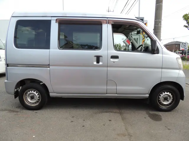 ダイハツ ハイゼットバン EBD-S321V(2WD)の写真11