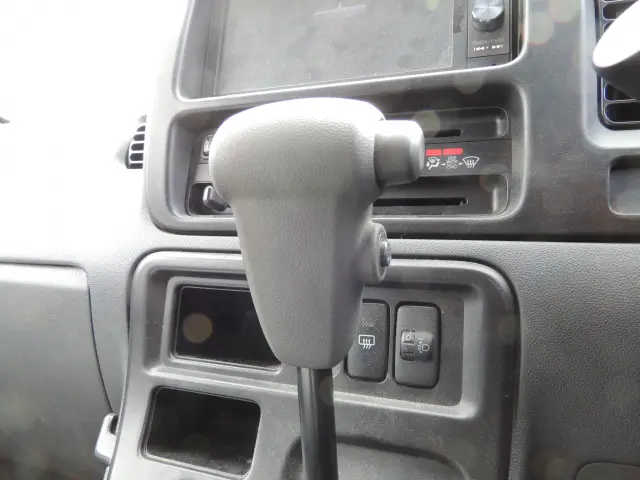 ダイハツ ハイゼットバン EBD-S321V(2WD)の写真33