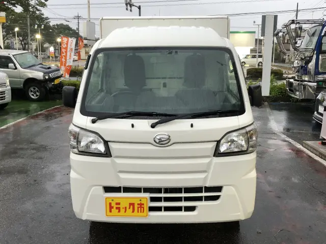ダイハツ ハイゼットトラック EBD-S510P(2WD)の写真2
