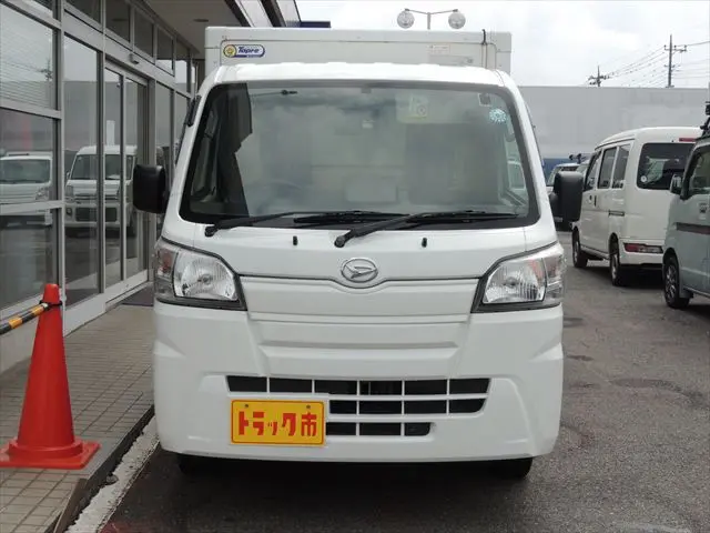 ダイハツ ハイゼットトラック EBD-S510P(4WD)の写真2